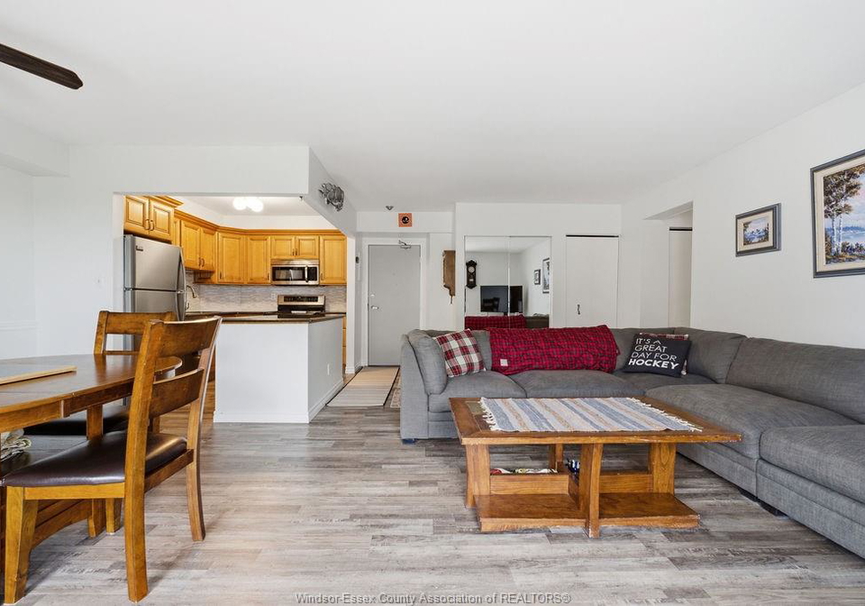 8591-riverside-drive-east-windsor-ontario-26011570