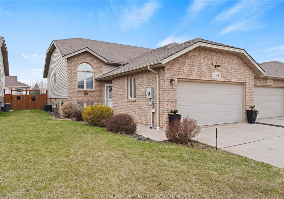 163-antonio-court-leamington-ontario-26011599