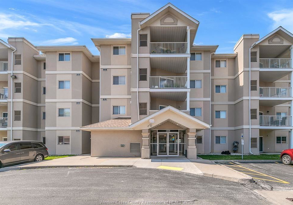 1535-grand-marais-road-west-windsor-ontario-26011606