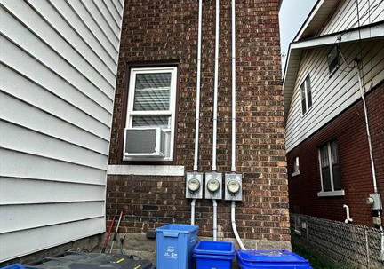1550-bruce-avenue-windsor-ontario-26011611