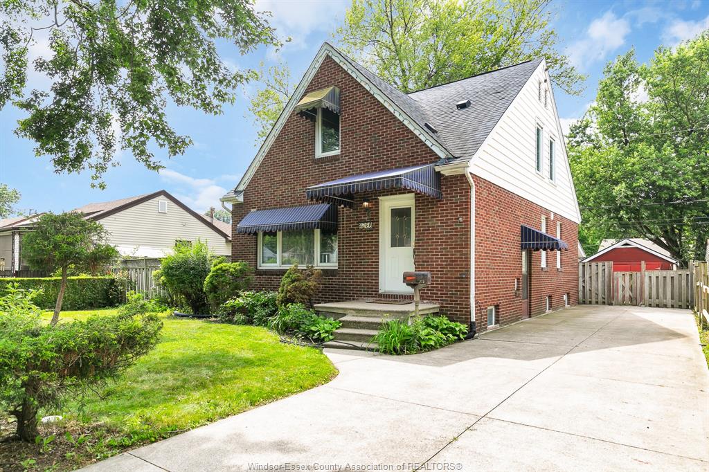 3736-vaughan-windsor-ontario-26011622