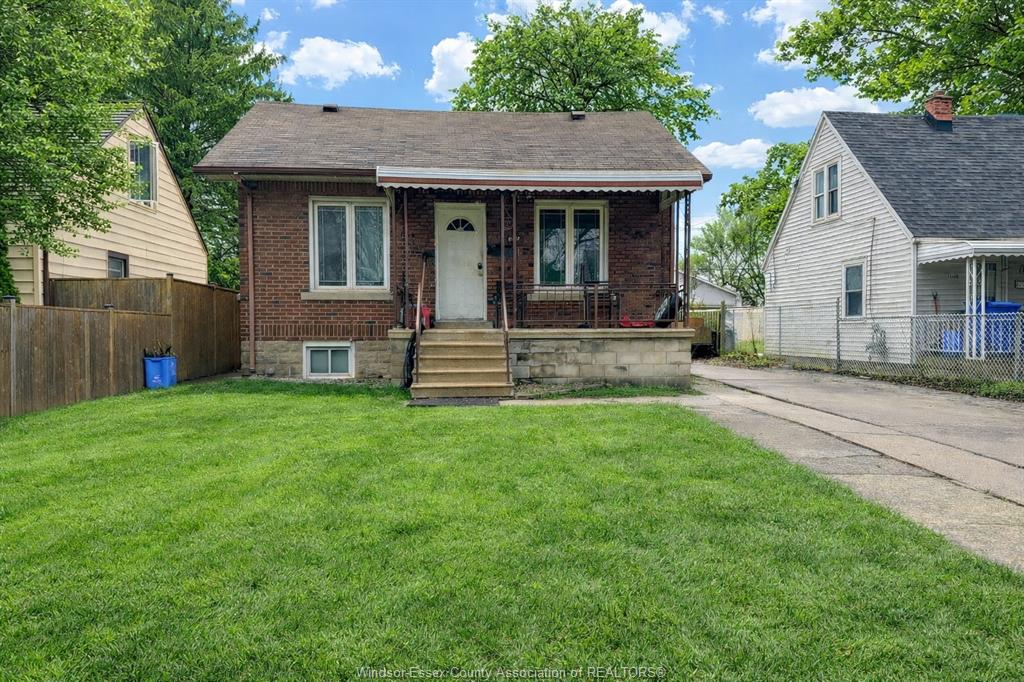 1090-wigle-windsor-ontario-26011644