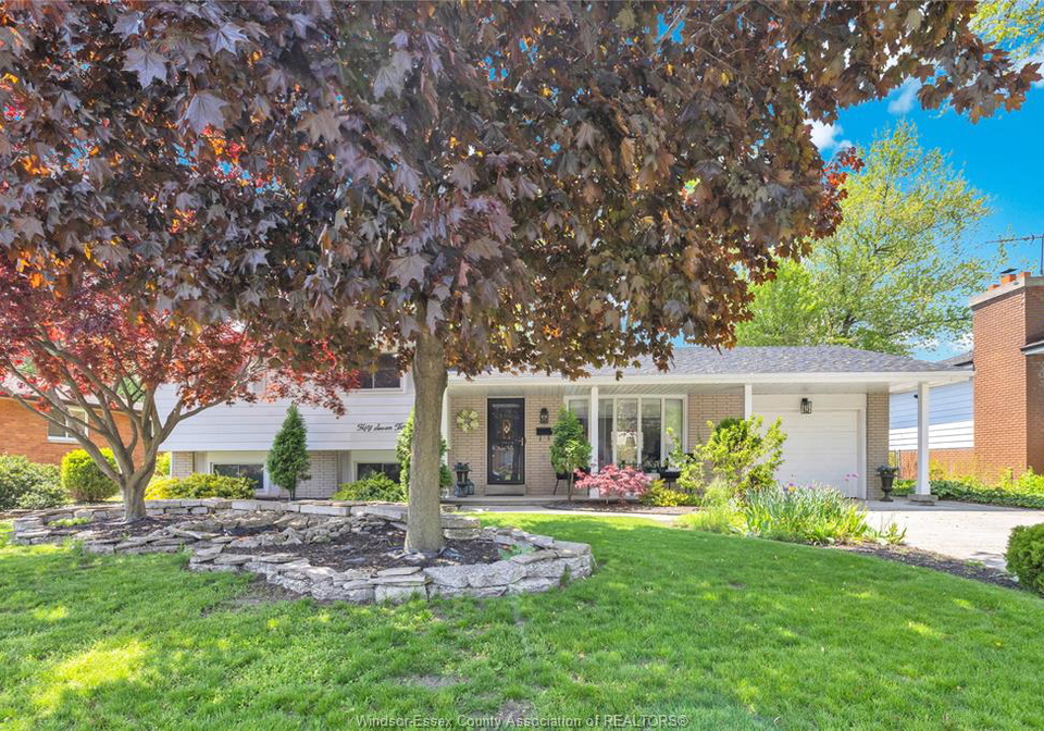 5735-ninth-street-lasalle-ontario-26011652