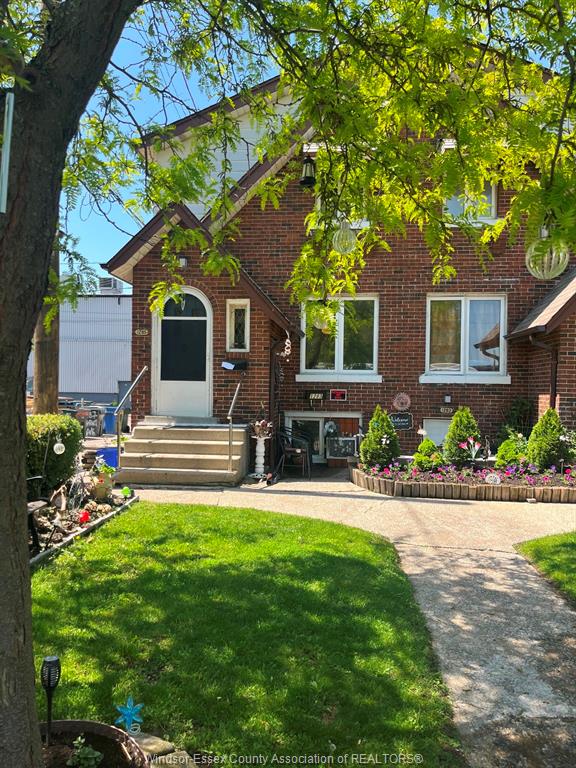 1285-parent-windsor-ontario-26011659