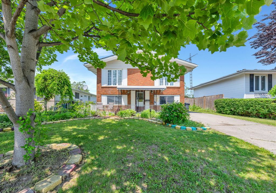 10670-lambeth-road-windsor-ontario-26011682