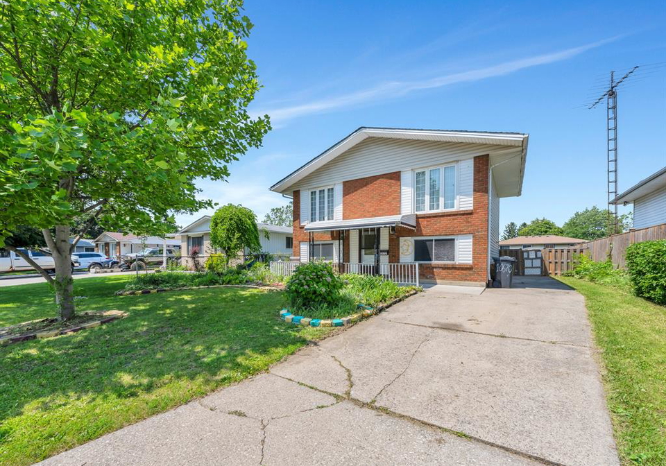 10670-lambeth-road-windsor-ontario-26011682