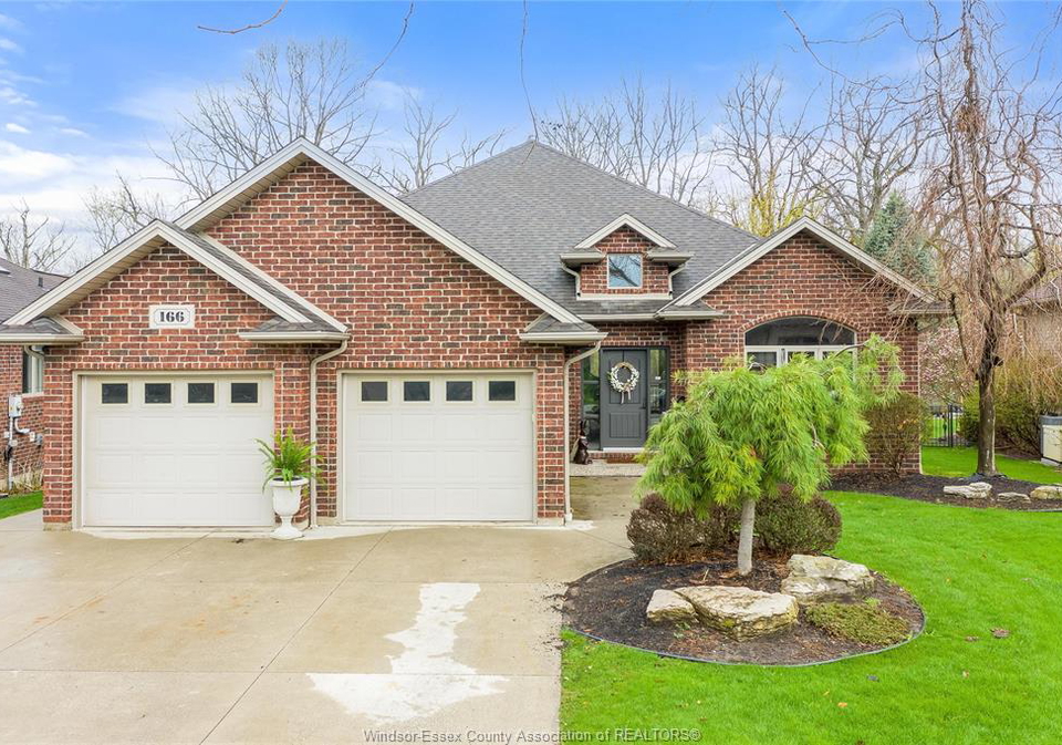 166-woodycrest-kingsville-ontario-26011691