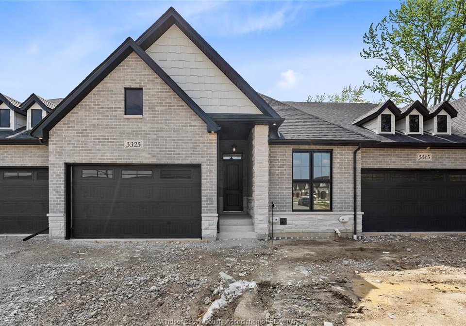 3325-tullio-lasalle-ontario-26011693