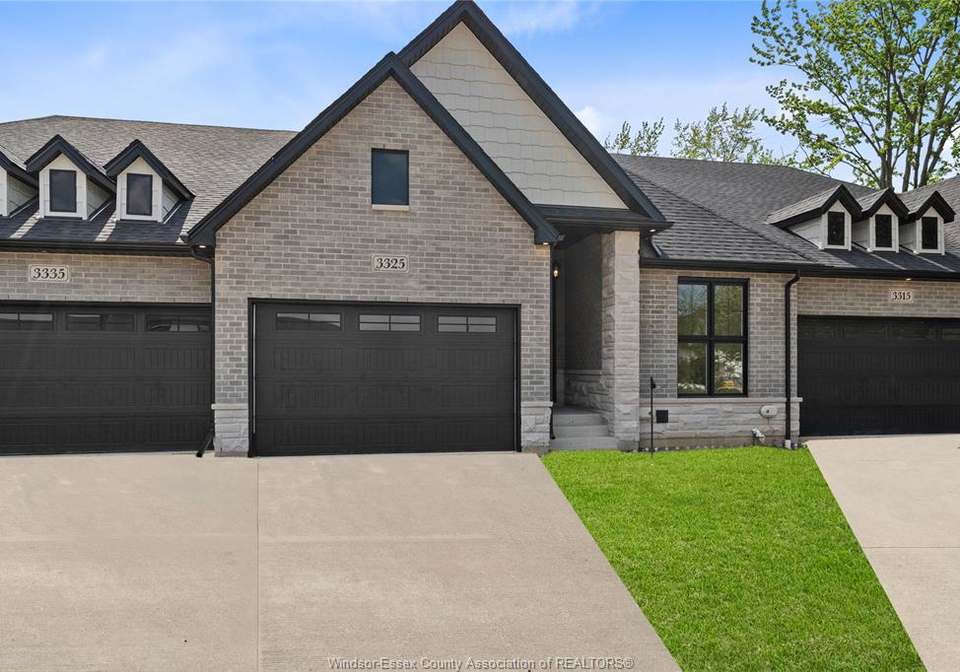 3325-tullio-lasalle-ontario-26011693