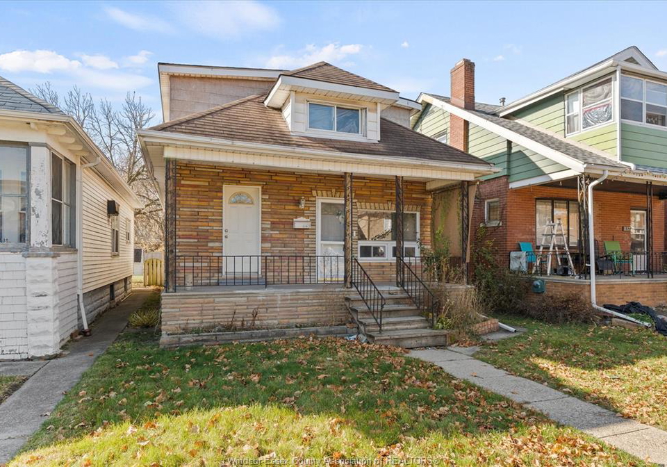1143-lincoln-road-windsor-ontario-26011710