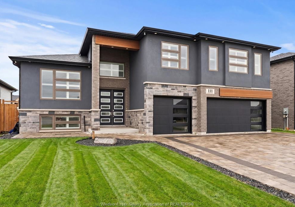 111-lambert-street-amherstburg-ontario-26011716