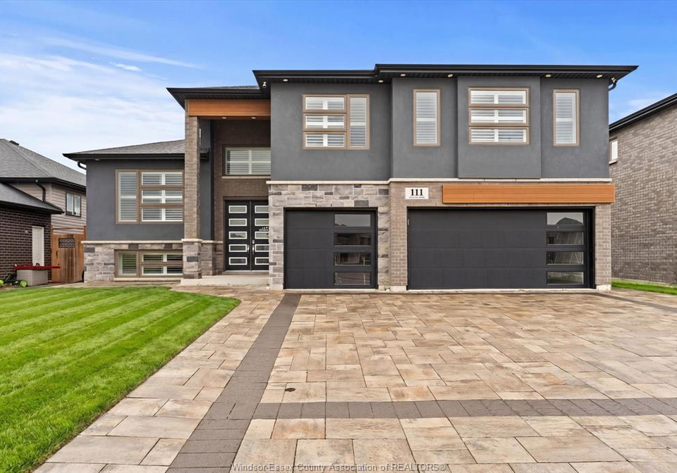 111-lambert-street-amherstburg-ontario-26011716