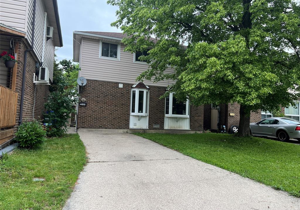 1464-bayswater-windsor-ontario-26011720