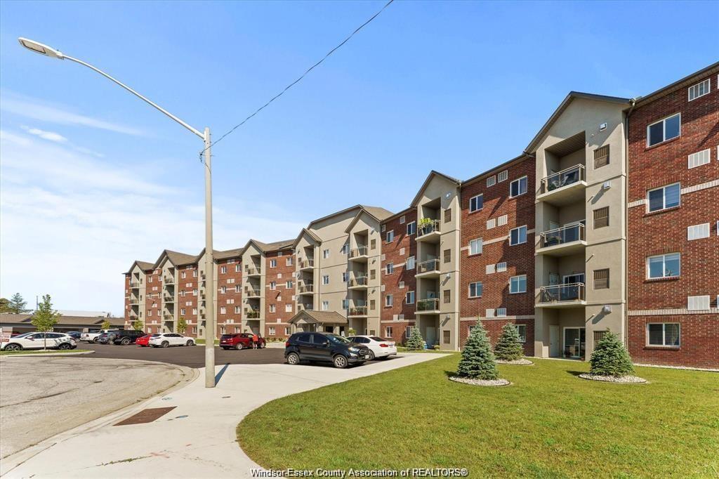 1888-westview-park-boulevard-lasalle-ontario-26011726