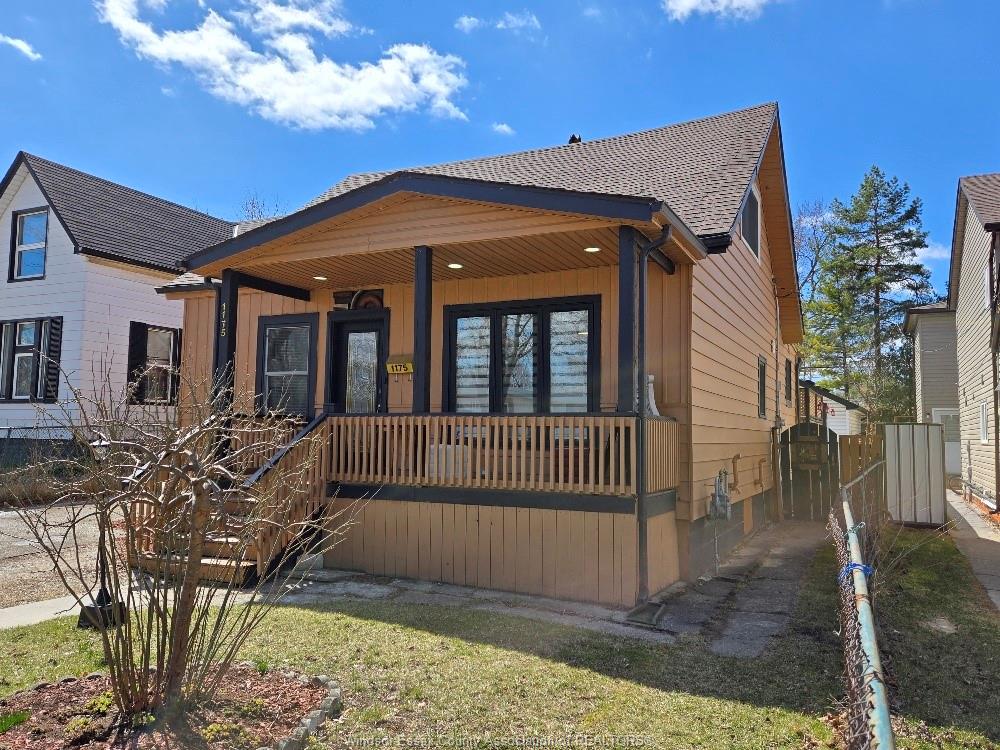 1175-campbell-windsor-ontario-26011729