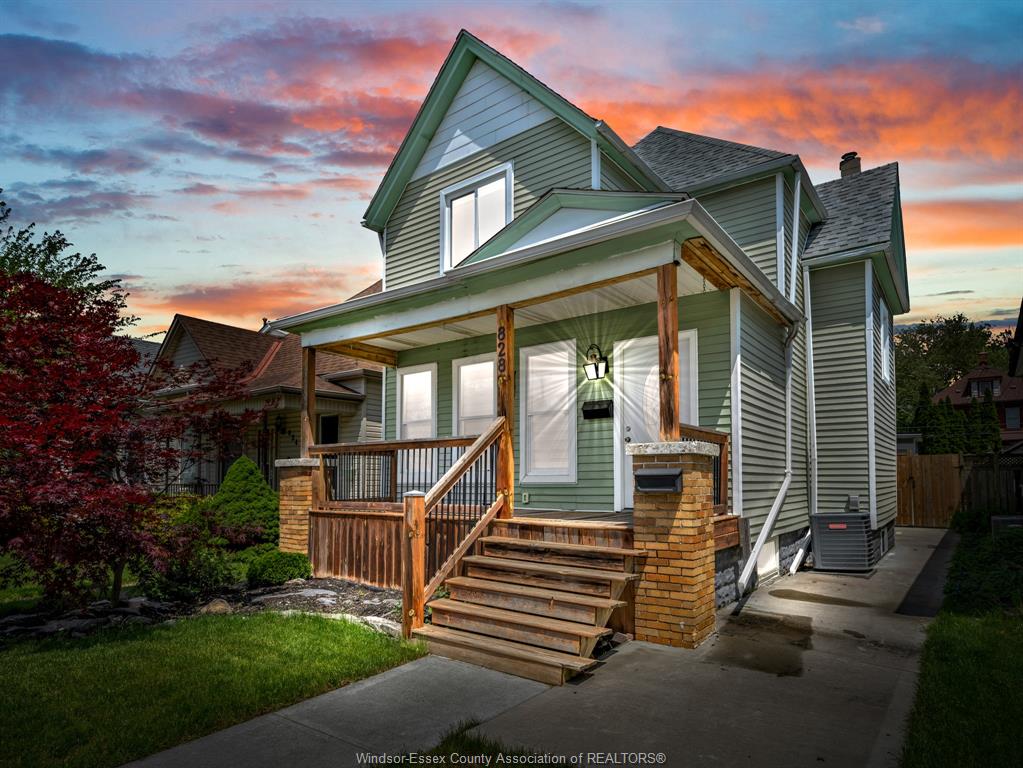 828-lincoln-windsor-ontario-26011753