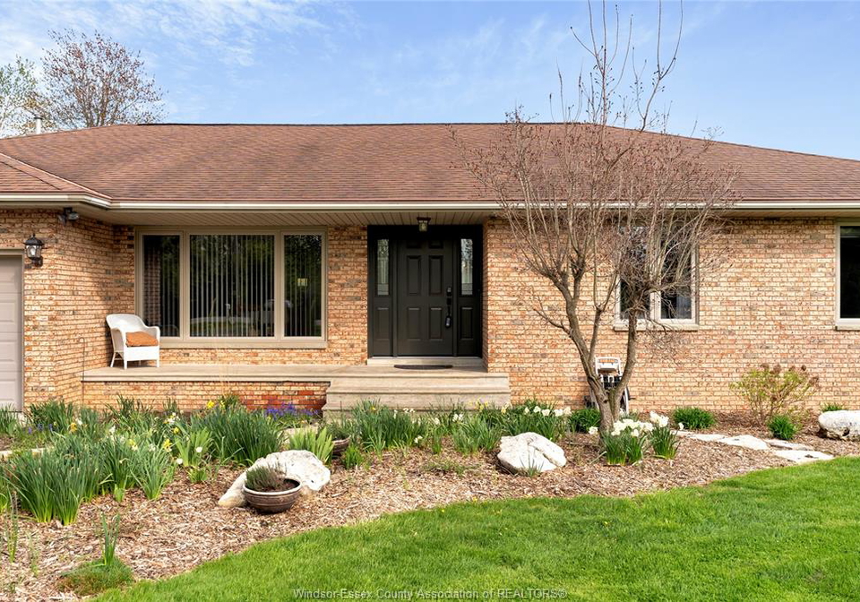 3927-concession-3-south-amherstburg-ontario-26011768