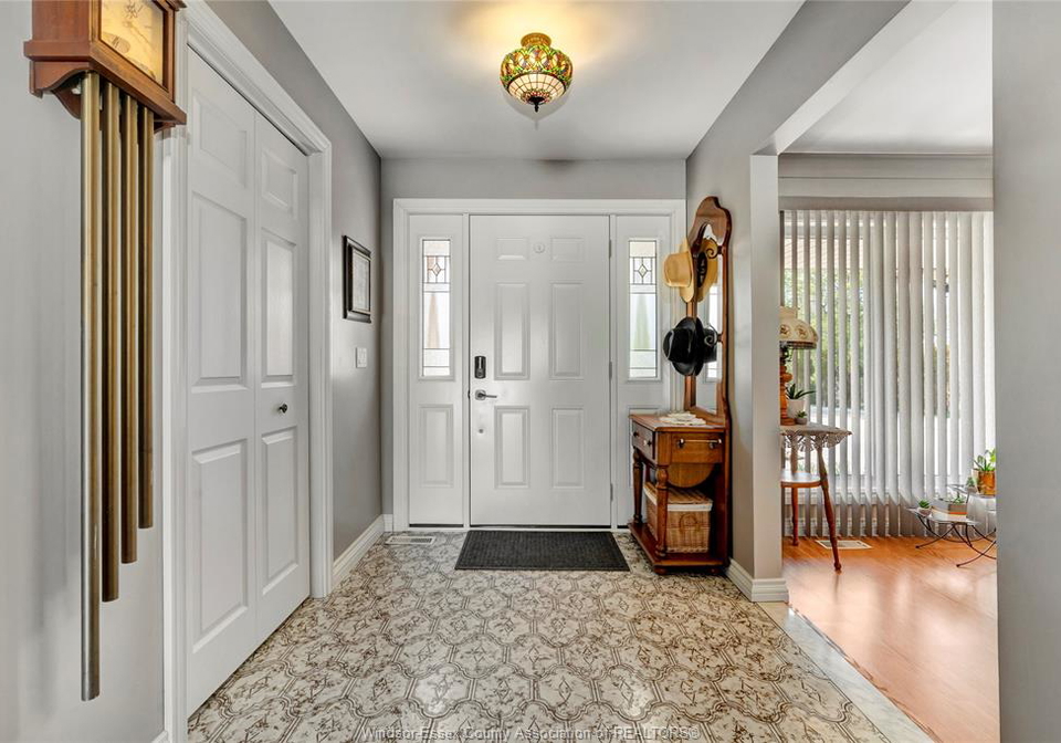 3927-concession-3-south-amherstburg-ontario-26011768