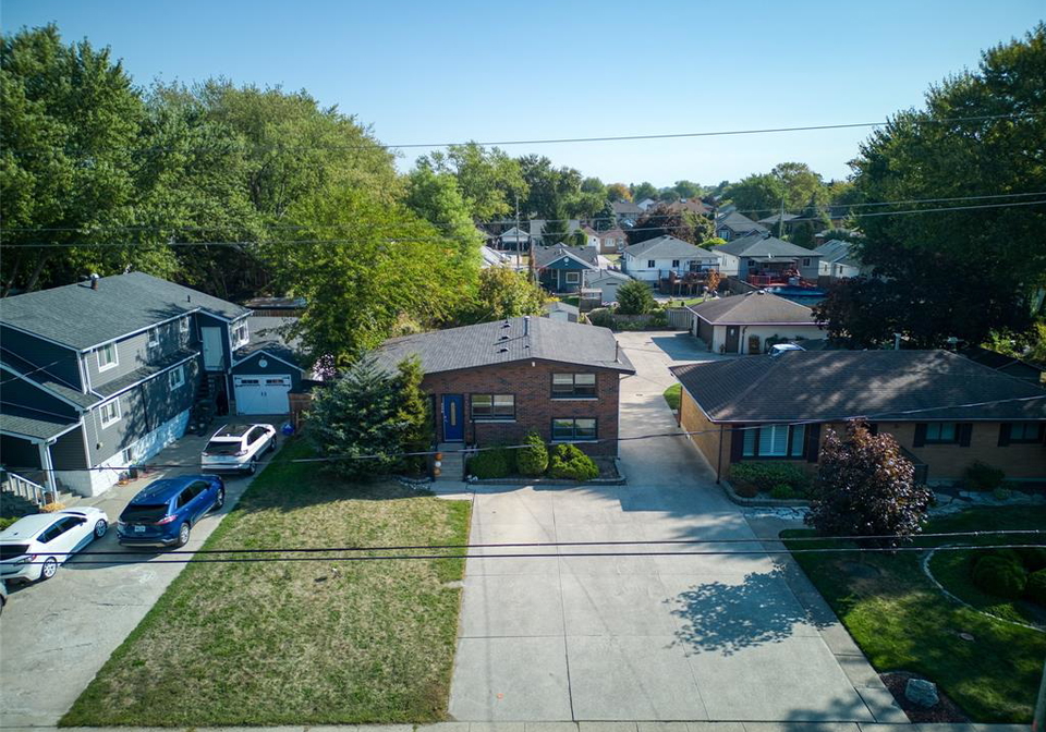 426-lesperance-road-tecumseh-ontario-26011773