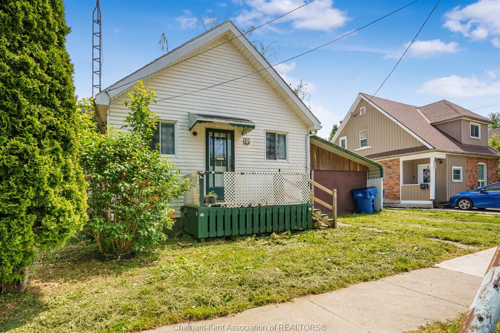 8-gray-street-chatham-ontario-26011776