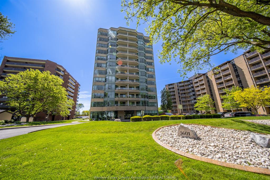 3601-riverside-drive-east-windsor-ontario-26011790