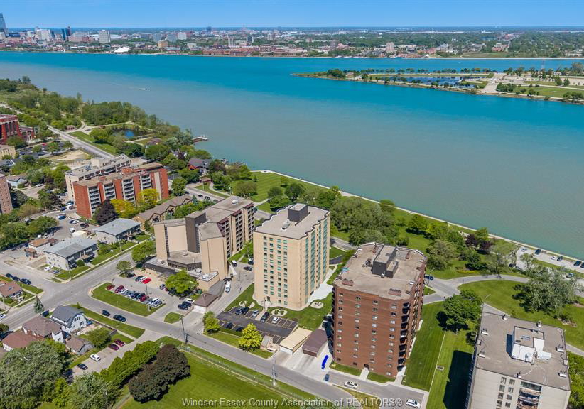 3601-riverside-drive-east-windsor-ontario-26011790