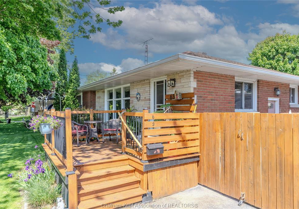 63-warwick-drive-wallaceburg-ontario-26011805