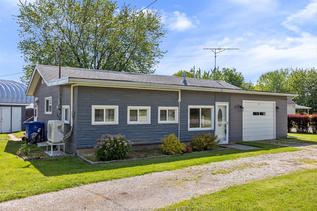 559-county-road-50-west-colchester-ontario-26011818