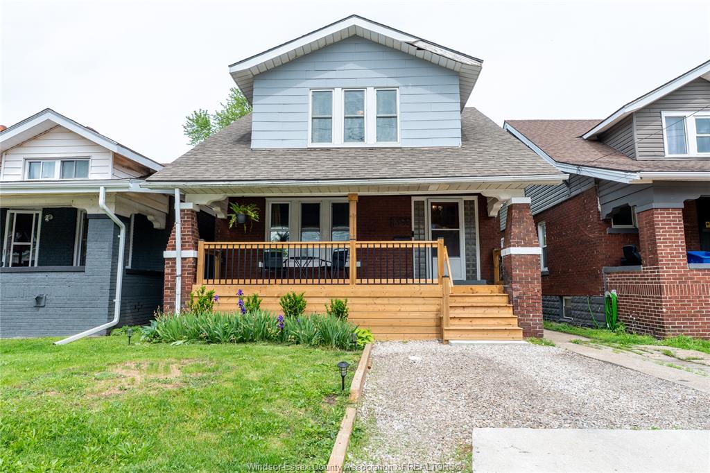 1366-dufferin-place-windsor-ontario-26011820
