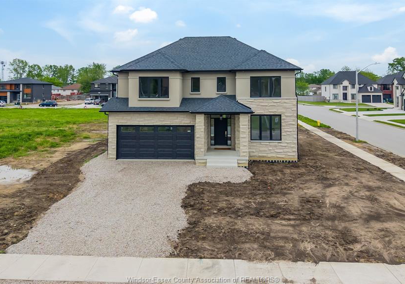3698-farrow-avenue-windsor-ontario-26011832