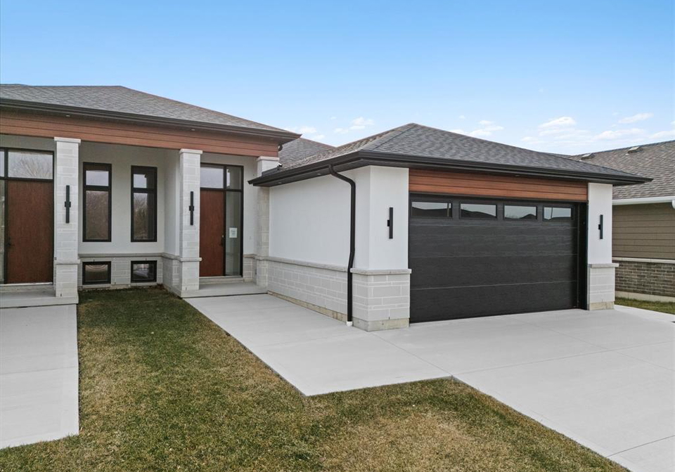 52-destiny-leamington-ontario-26011837