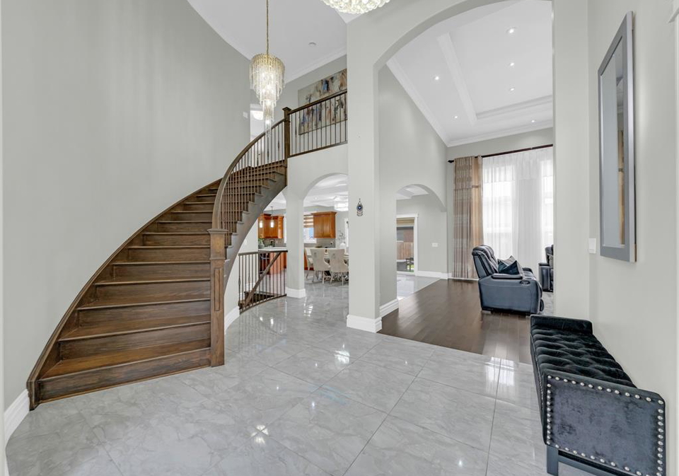 31-heathview-trail-leamington-ontario-26011838