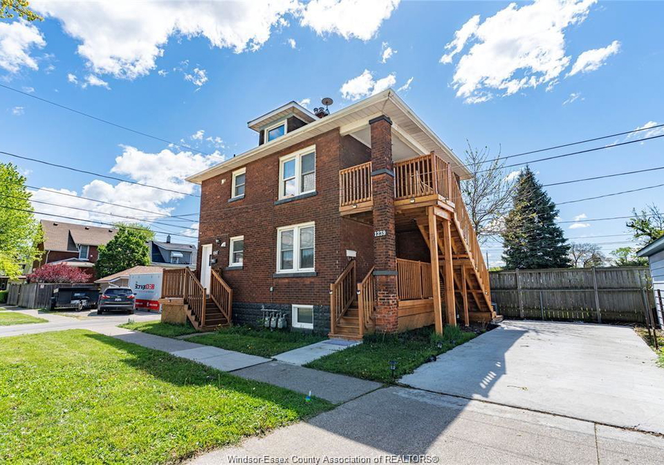 1239-47-richmond-street-windsor-ontario-26011856