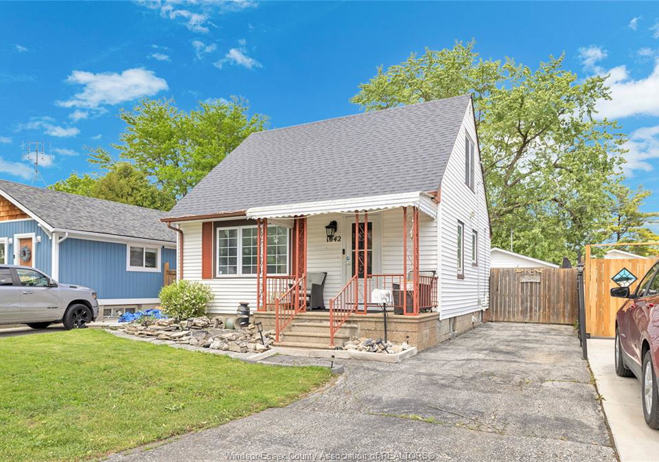 1042-edward-avenue-windsor-ontario-26011860