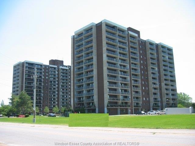 9099-riverside-drive-east-windsor-ontario-26011870