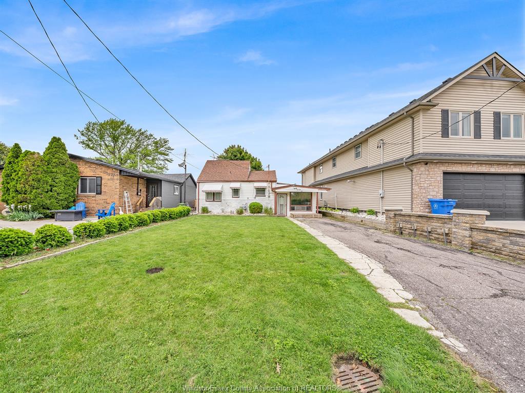 1576-caille-lakeshore-ontario-26011872