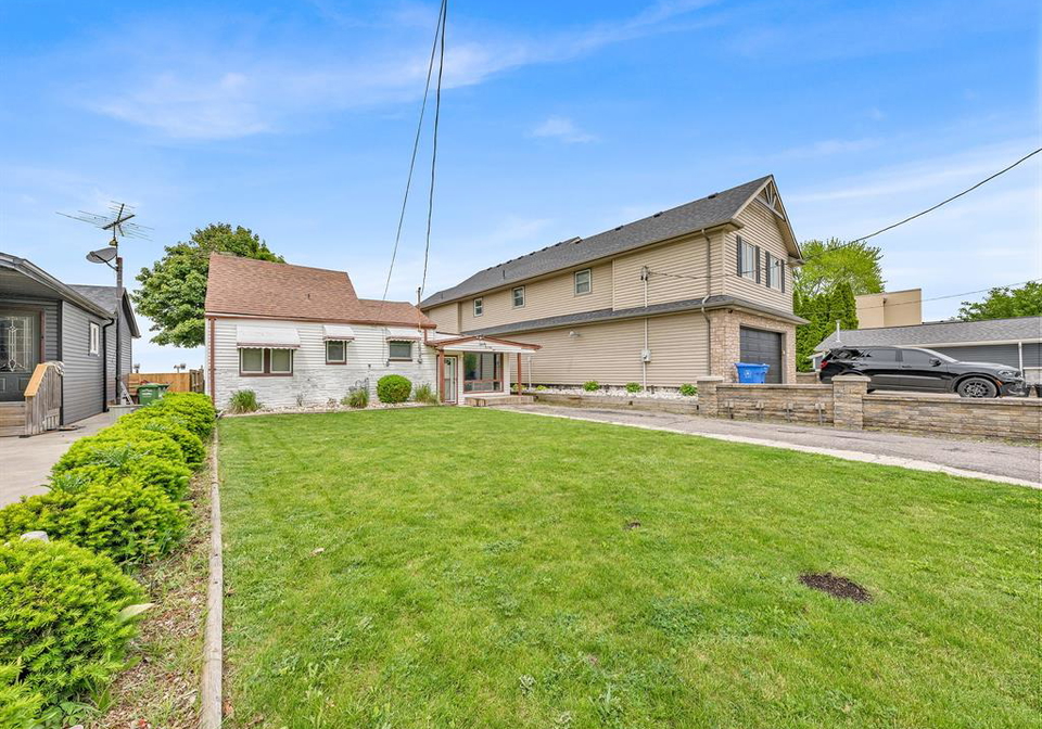 1576-caille-lakeshore-ontario-26011872