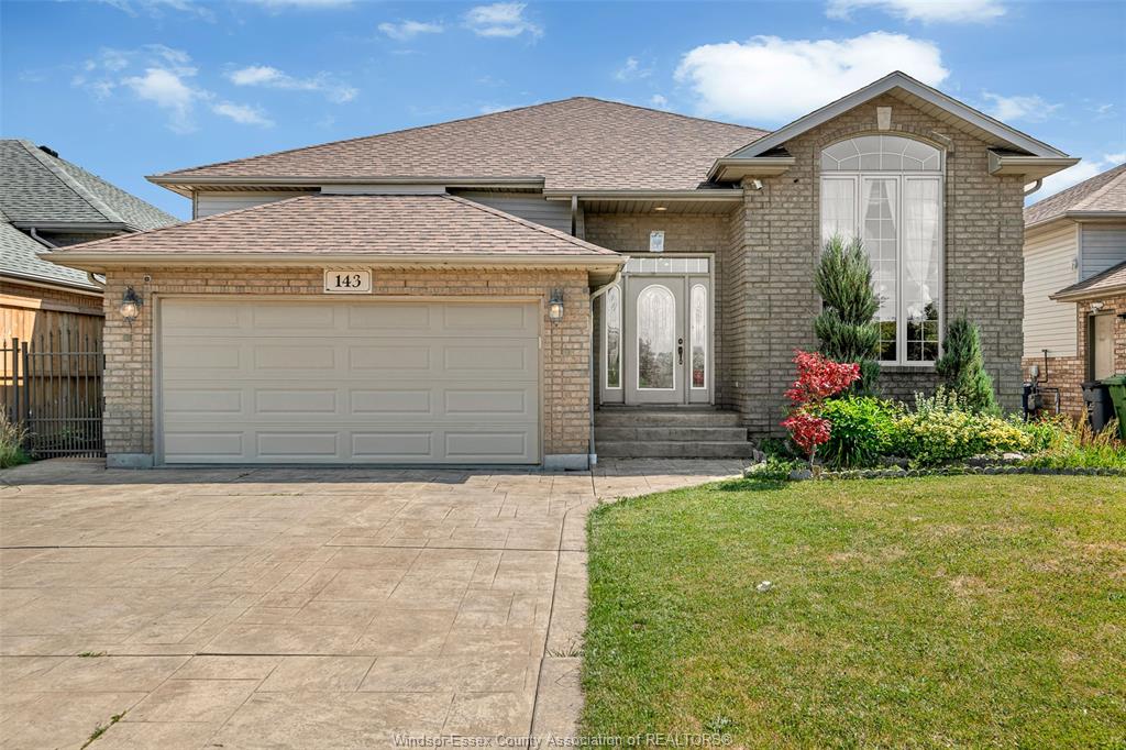 143-amy-croft-lakeshore-ontario-26011879