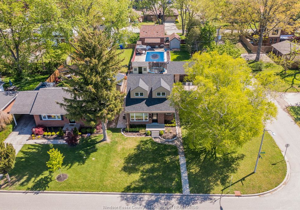 3094-bruce-windsor-ontario-26011884