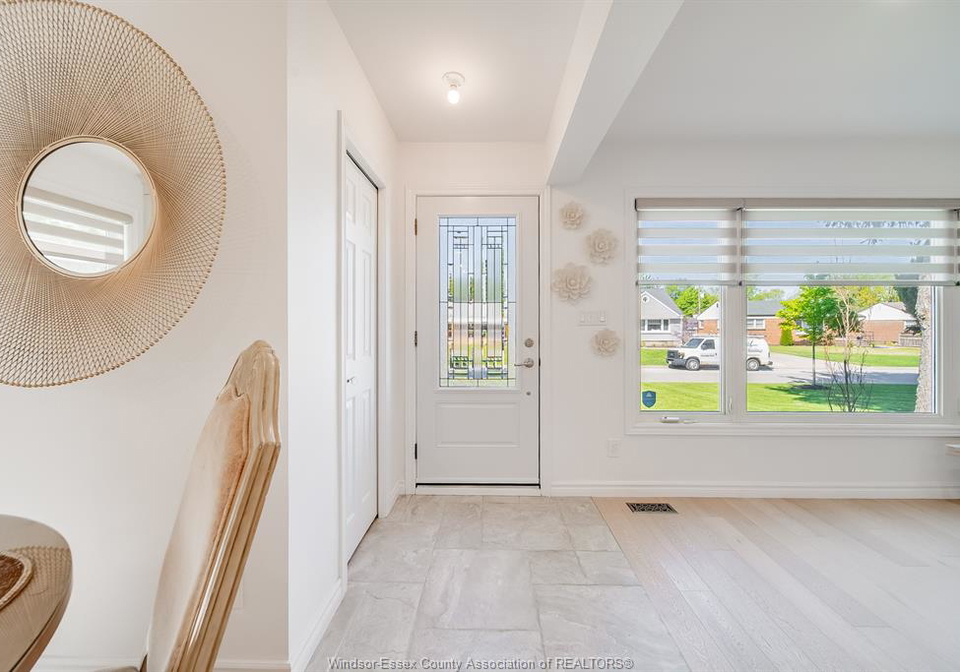3094-bruce-windsor-ontario-26011884