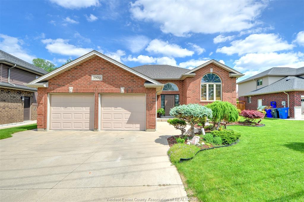 5970-matchette-lasalle-ontario-26011898