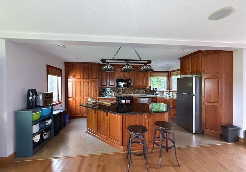 8192-petrolia-line-brooke-alvinston-ontario-26011901