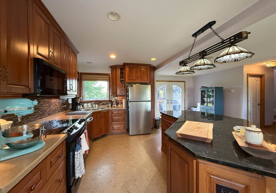 8192-petrolia-line-brooke-alvinston-ontario-26011901