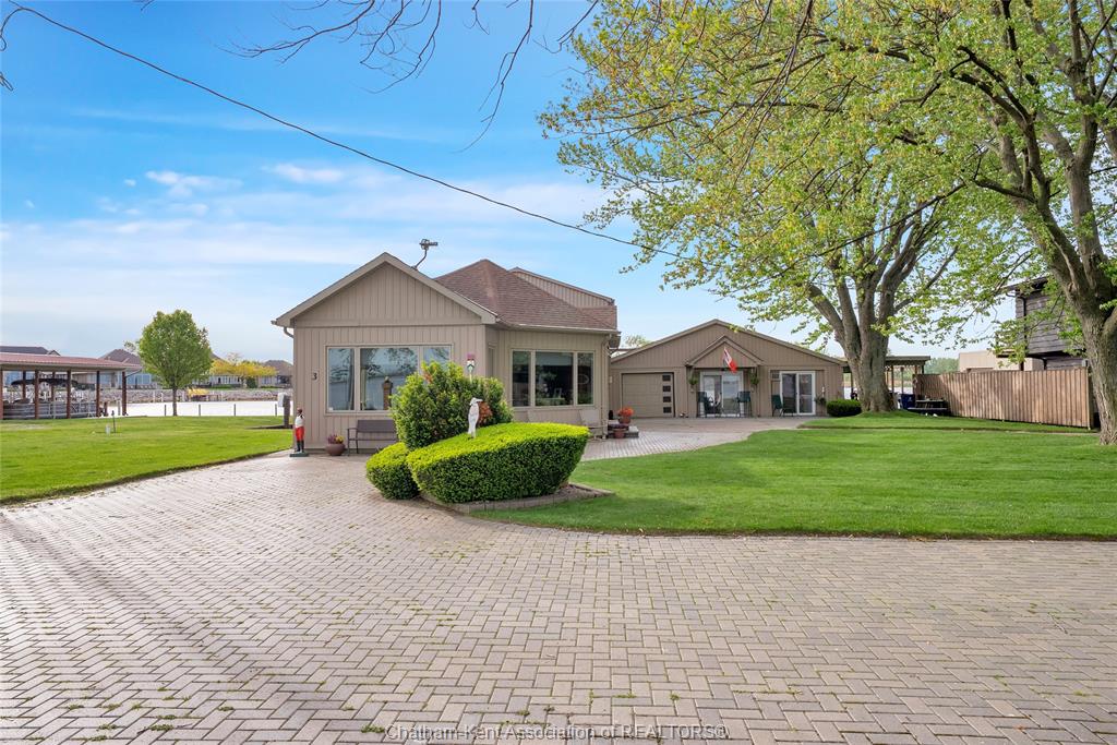 3-hingle-point-line-mitchells-bay-ontario-26011907