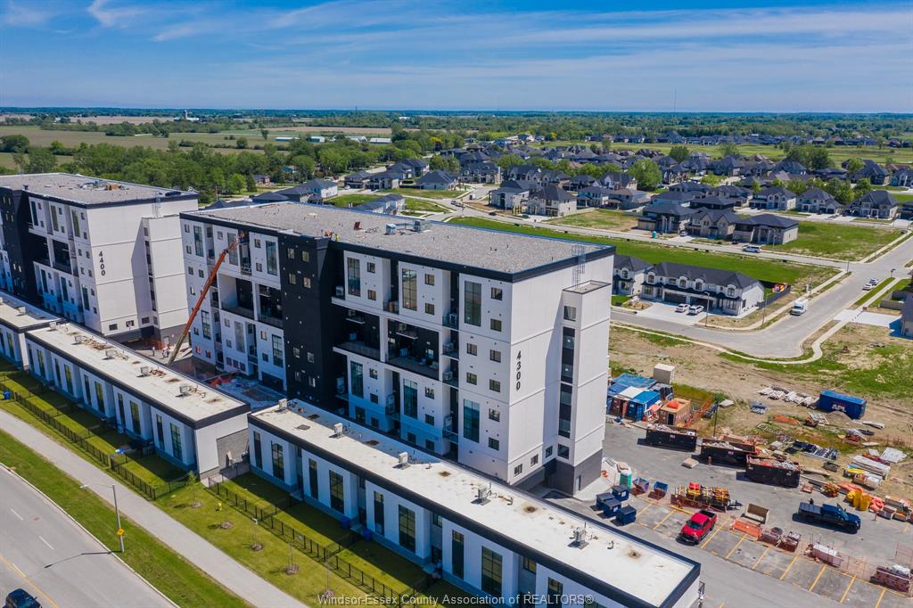 4300-laurier-parkway-lasalle-ontario-26011933
