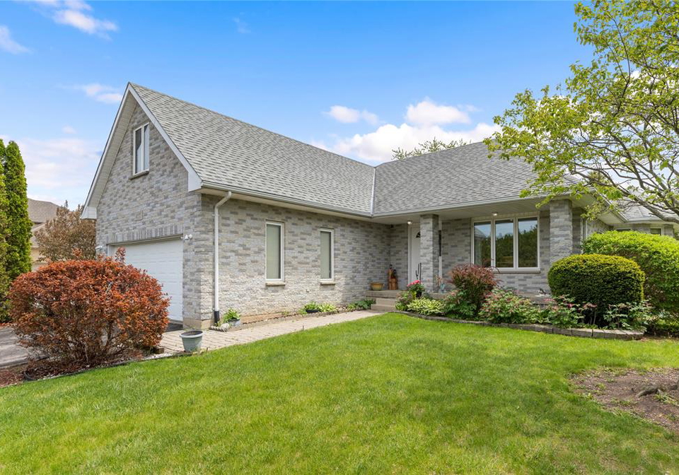 4335-bluepoint-drive-plympton-wyoming-ontario-26011954