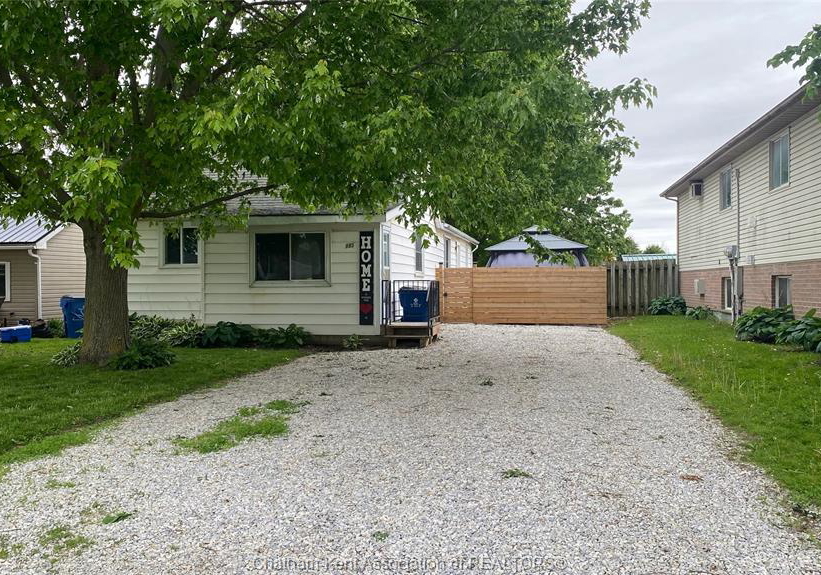 995-north-street-dresden-ontario-26011975