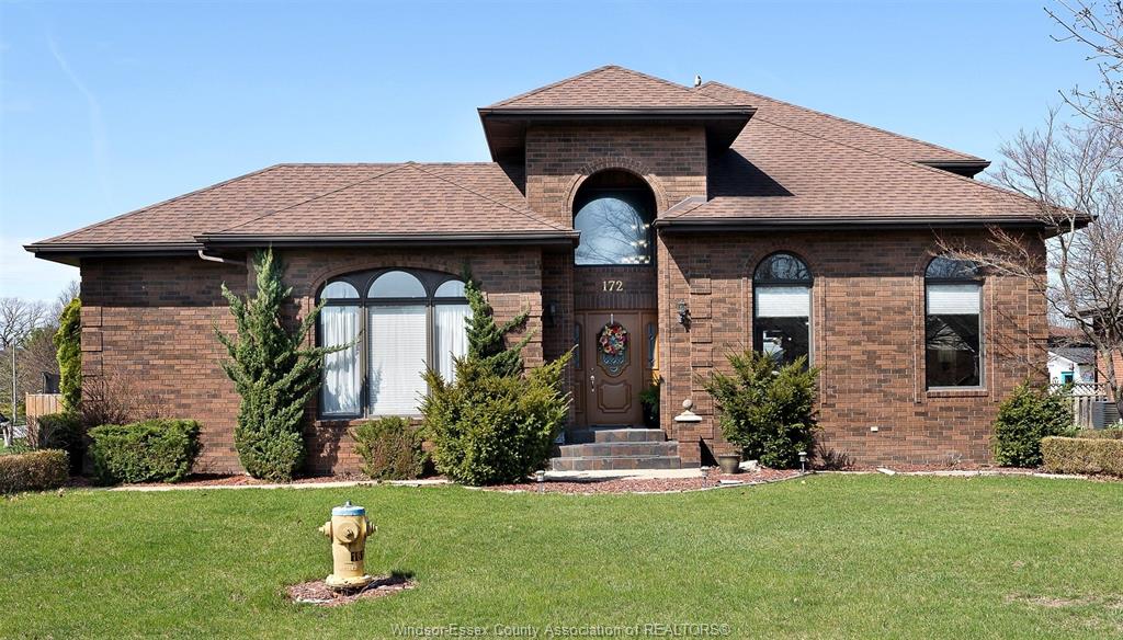 172-pointe-west-drive-amherstburg-ontario-26011996