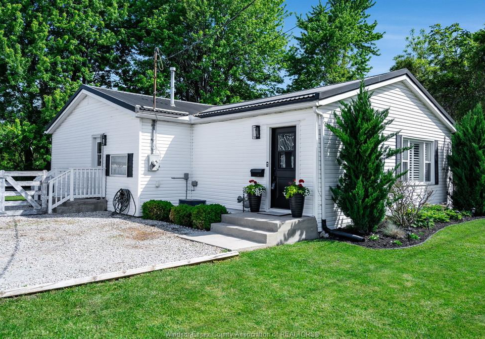 578-county-road-20-kingsville-ontario-26012029