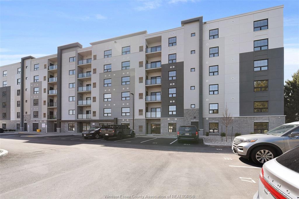 190-main-street-east-kingsville-ontario-26012037